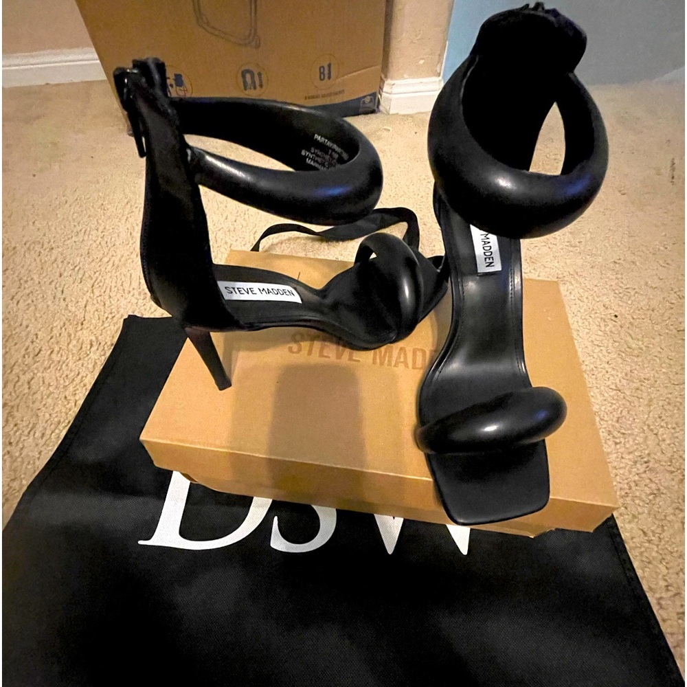 Steve Madden heels (Inspired Bijoux style)     7 1/2
